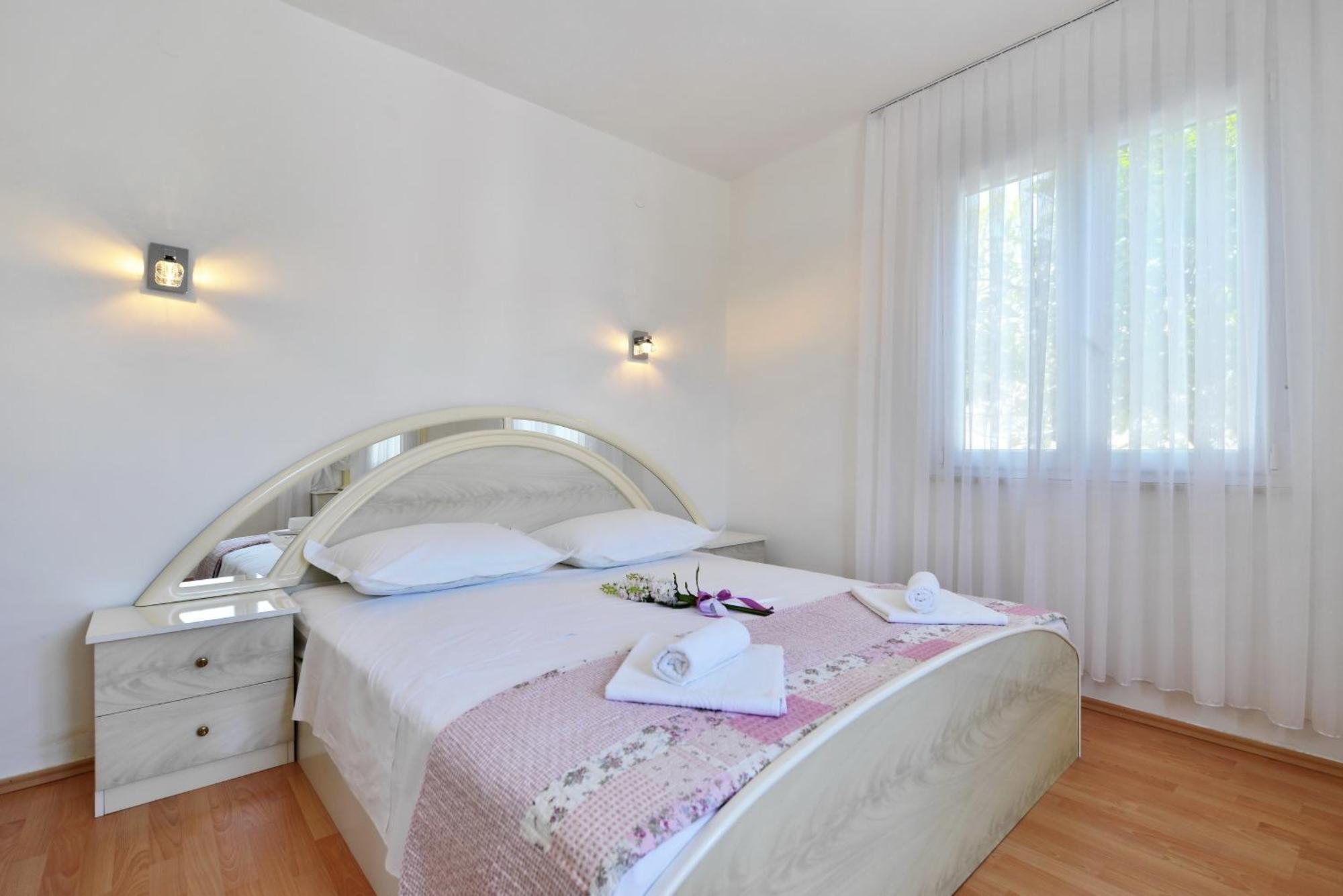 Villa Sarah Supetar Buitenkant foto